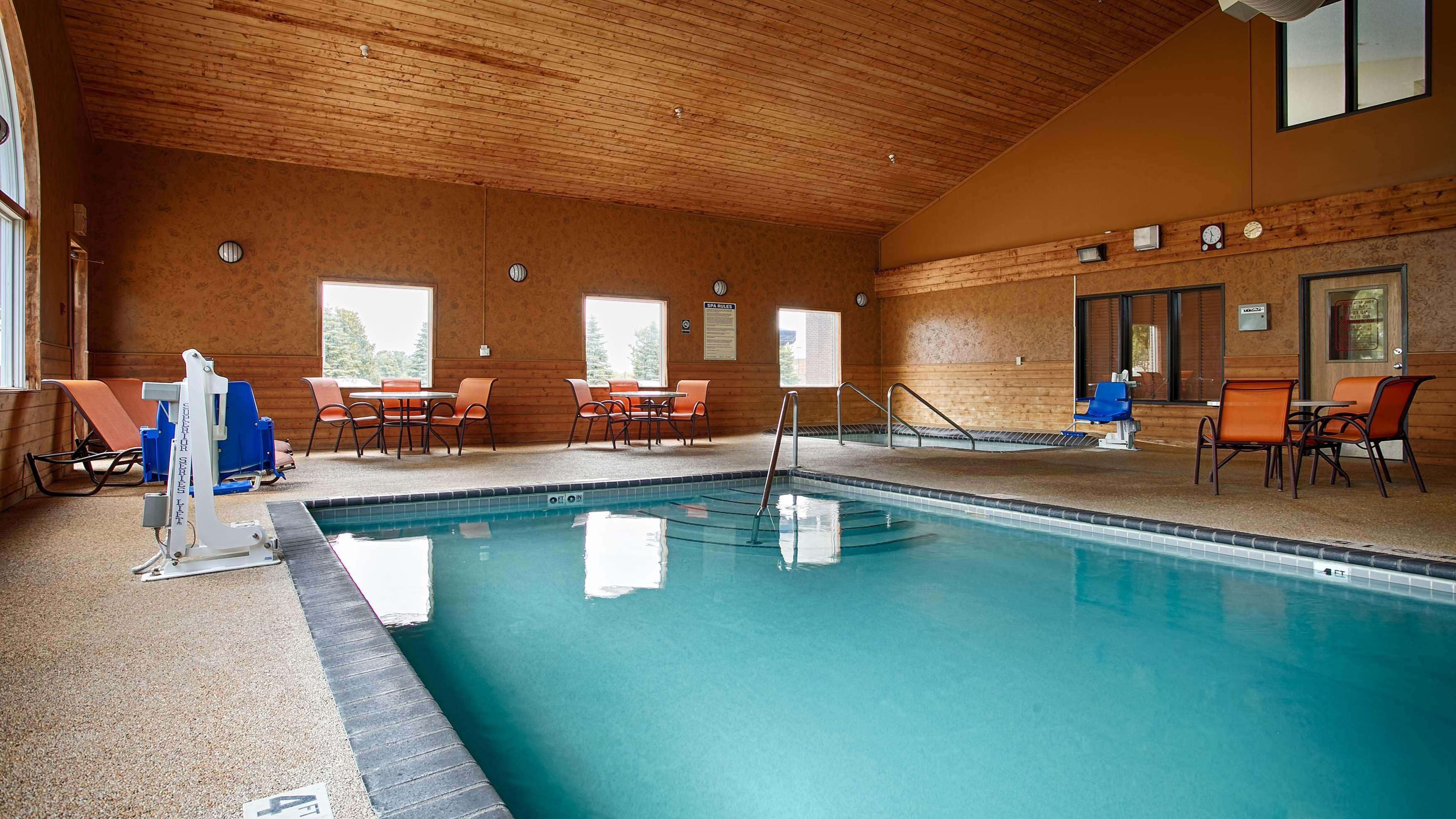 Best Western Alexandria Inn Екстериор снимка