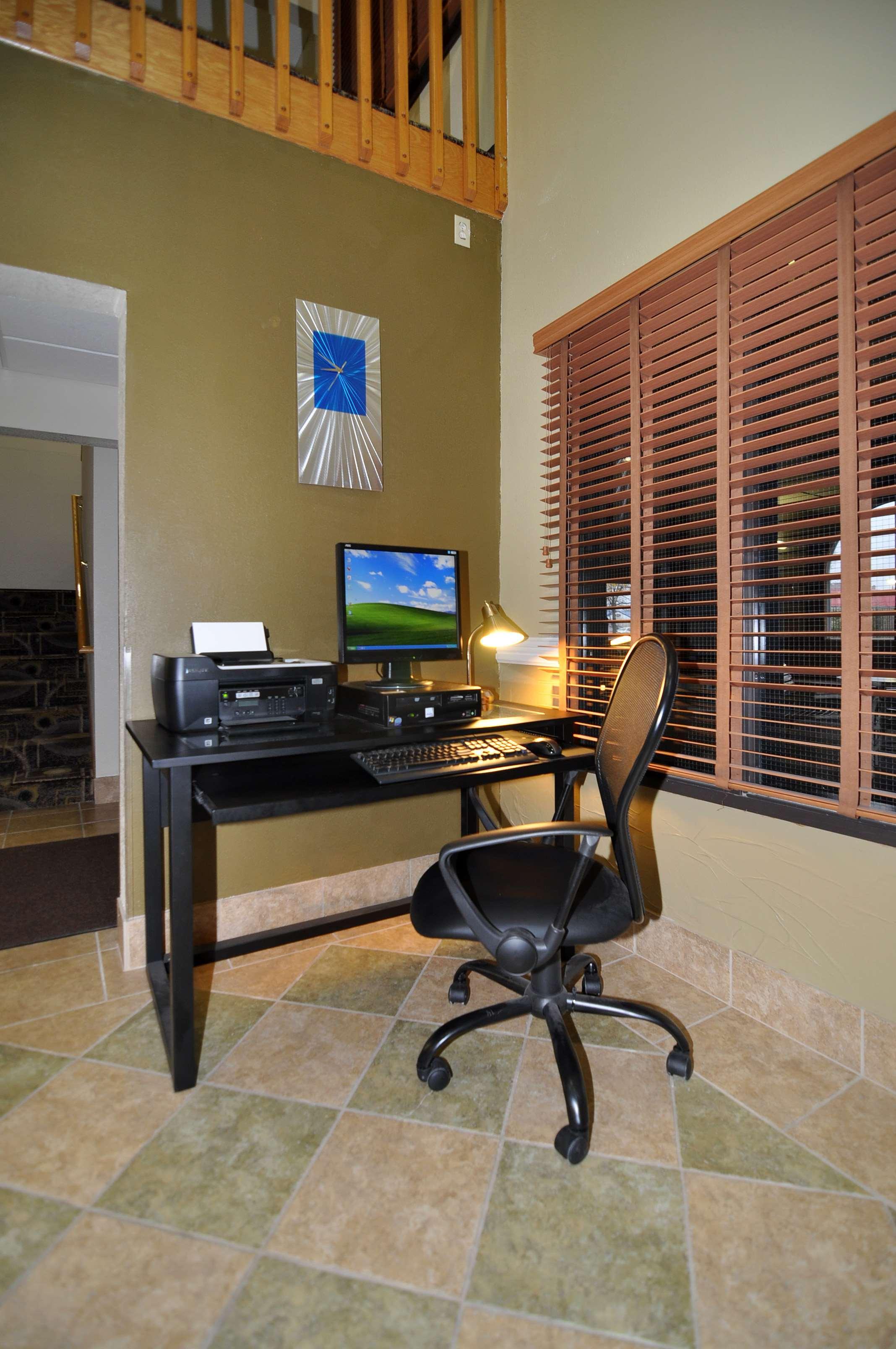 Best Western Alexandria Inn Екстериор снимка